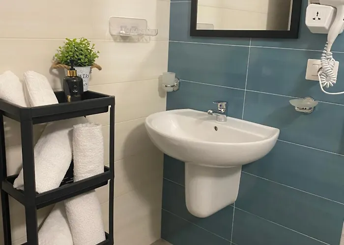 Le Grazie לינה וארוחת בוקר